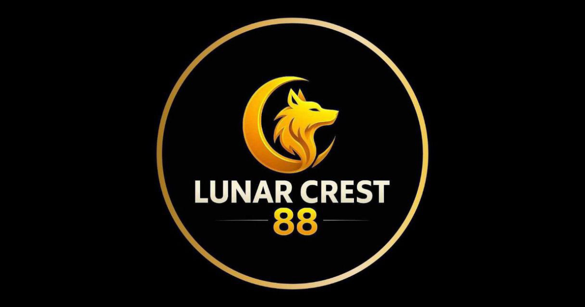 Main banner of Lunar Crest 88 platform showing mobile interface and welcome offer